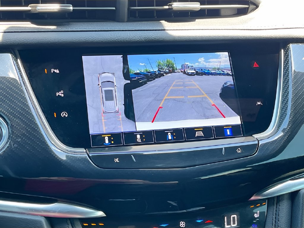 Used 2024 Cadillac XT6 Sport w/ Technology Package AWD/4WD image 14