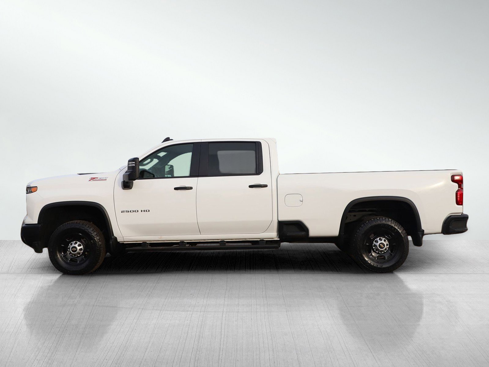 Used 2024 Chevrolet Silverado 2500 W/T w/ WT Convenience Package image 2