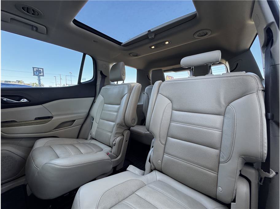 Used 2018 GMC Acadia Denali w/ Technology Package AWD/4WD image 17