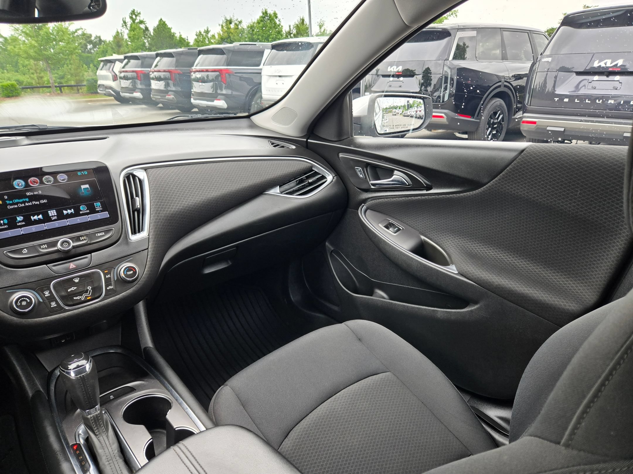 Used 2016 Chevrolet Malibu LT FWD image 11