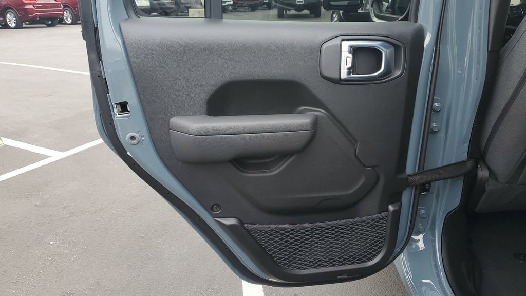 New 2026 Jeep Gladiator Sport image 15