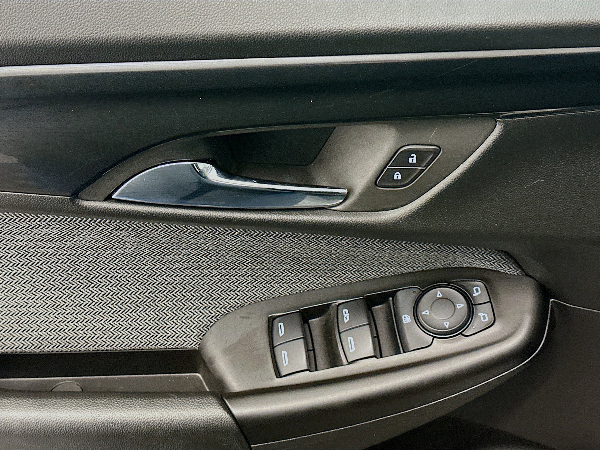 Used 2025 Chevrolet TrailBlazer LT image 15