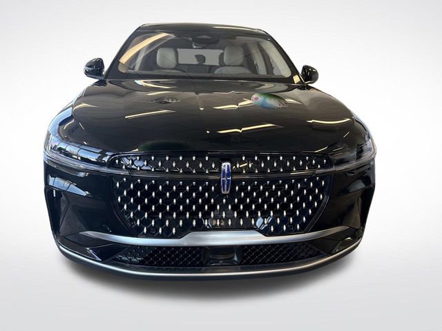Used 2025 Lincoln Nautilus Premier AWD/4WD image 11