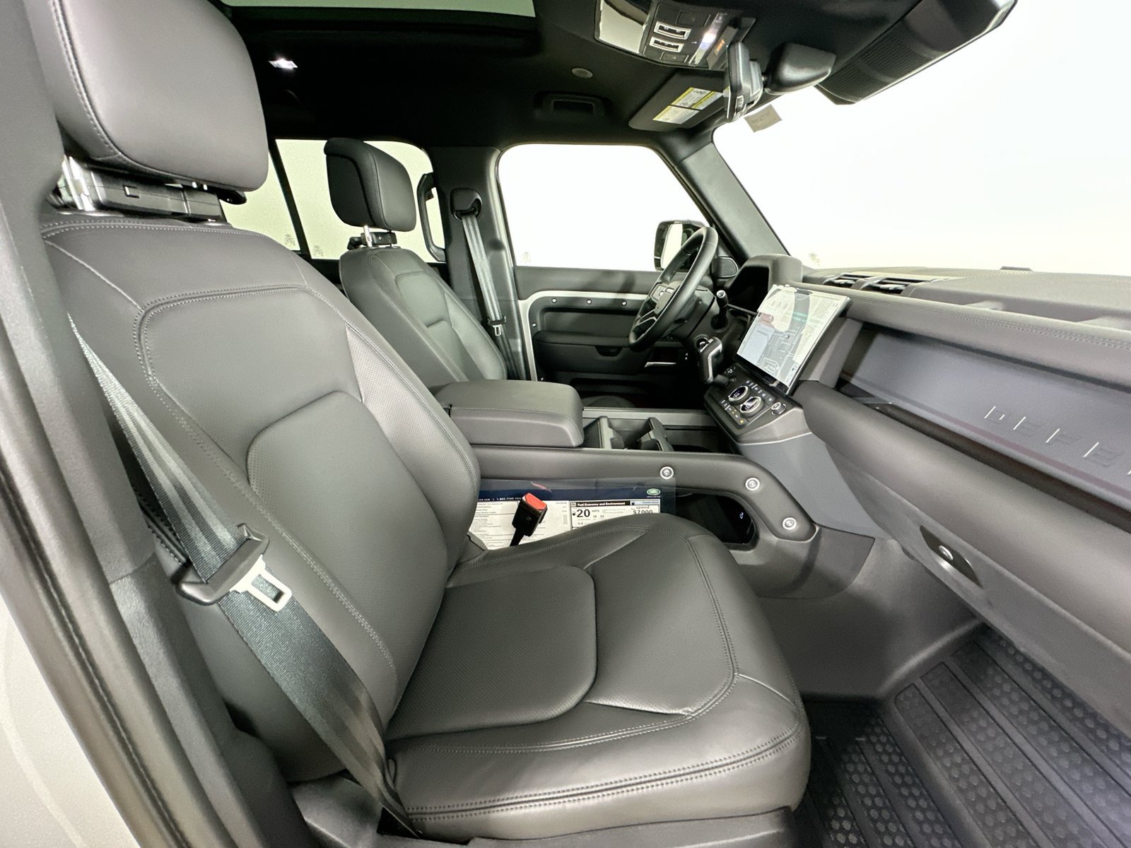 New 2026 Land Rover Defender 110 X-Dynamic SE AWD/4WD image 43