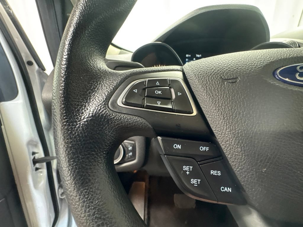 Used 2019 Ford Escape SE FWD image 25