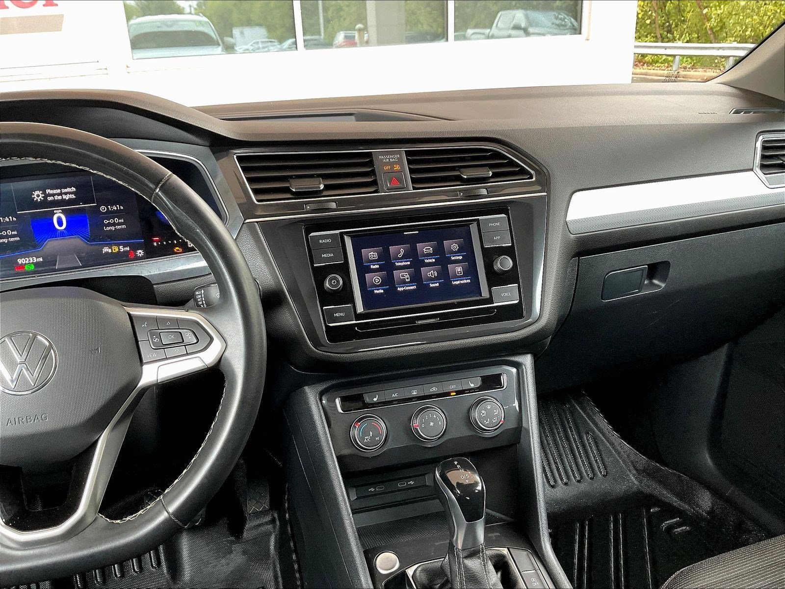 Used 2023 Volkswagen Tiguan S FWD image 9