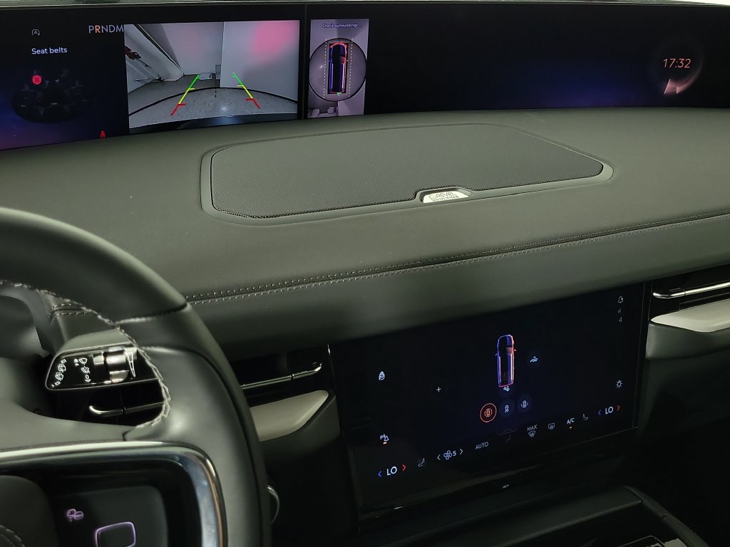 New 2027 Lincoln Navigator L Reserve w/ Jet Appearance Package RWD image 30