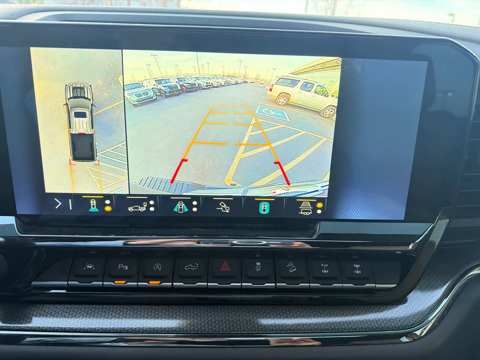 Used 2022 Chevrolet Silverado 1500 ZR2 w/ Technology Package image 34