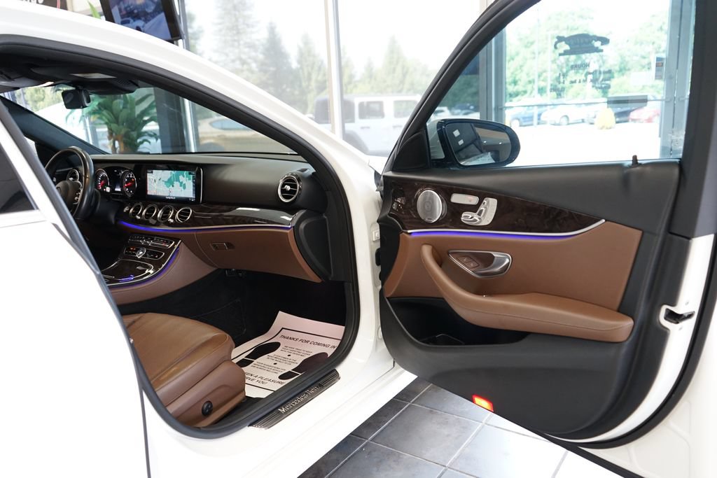 Used 2019 Mercedes-Benz E 300 w/ Premium 1 Package image 43