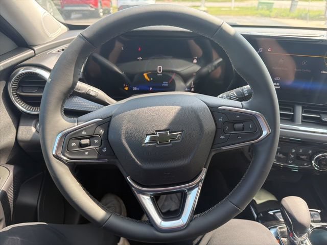 Used 2026 Chevrolet Trax ACTIV w/ Driver Confidence Package FWD image 23