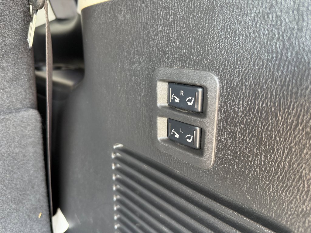 Used 2019 INFINITI QX80 Luxe w/ All-Season Package image 19