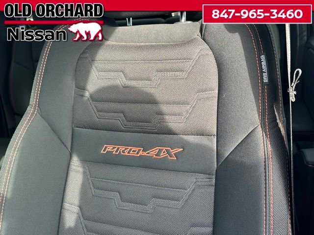 Used 2025 Nissan Frontier PRO-4X AWD/4WD image 14