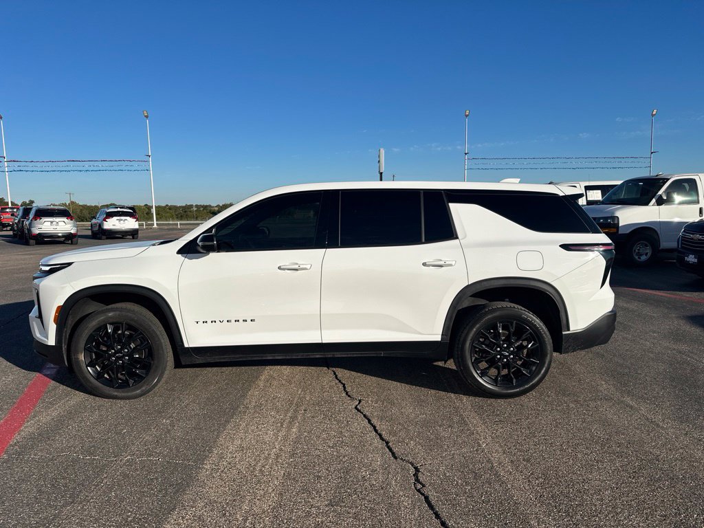Used 2024 Chevrolet Traverse LS w/ Midnight/Sport Edition FWD image 1