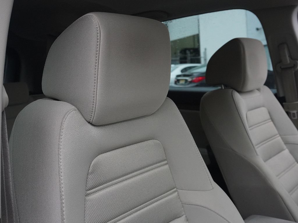 Used 2018 Honda CR-V EX image 30