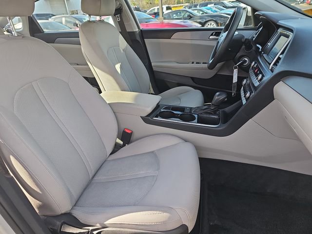 Used 2019 Hyundai Sonata SE image 12