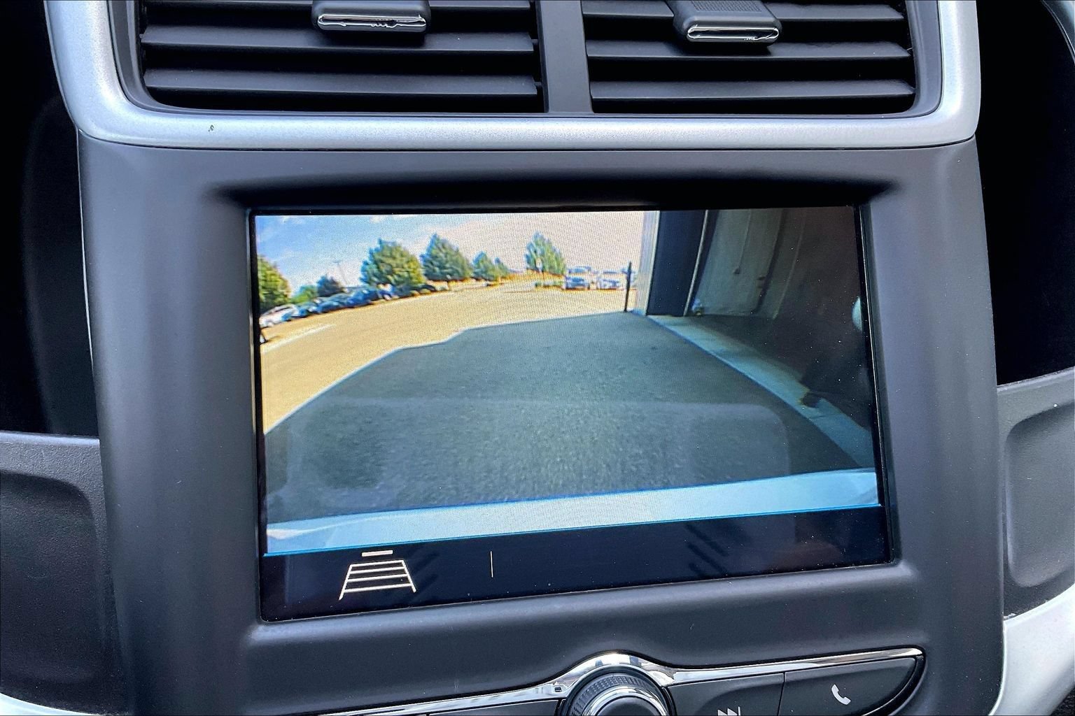 Used 2018 Chevrolet Sonic LT FWD image 13