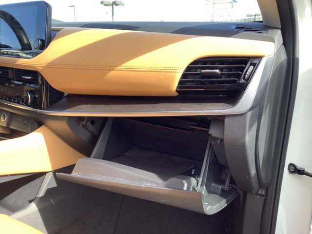 Used 2023 Nissan Rogue Platinum w/ Platinum Premium Package image 38