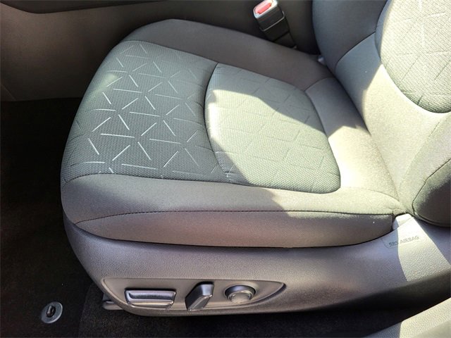 Used 2025 Toyota RAV4 XLE image 14