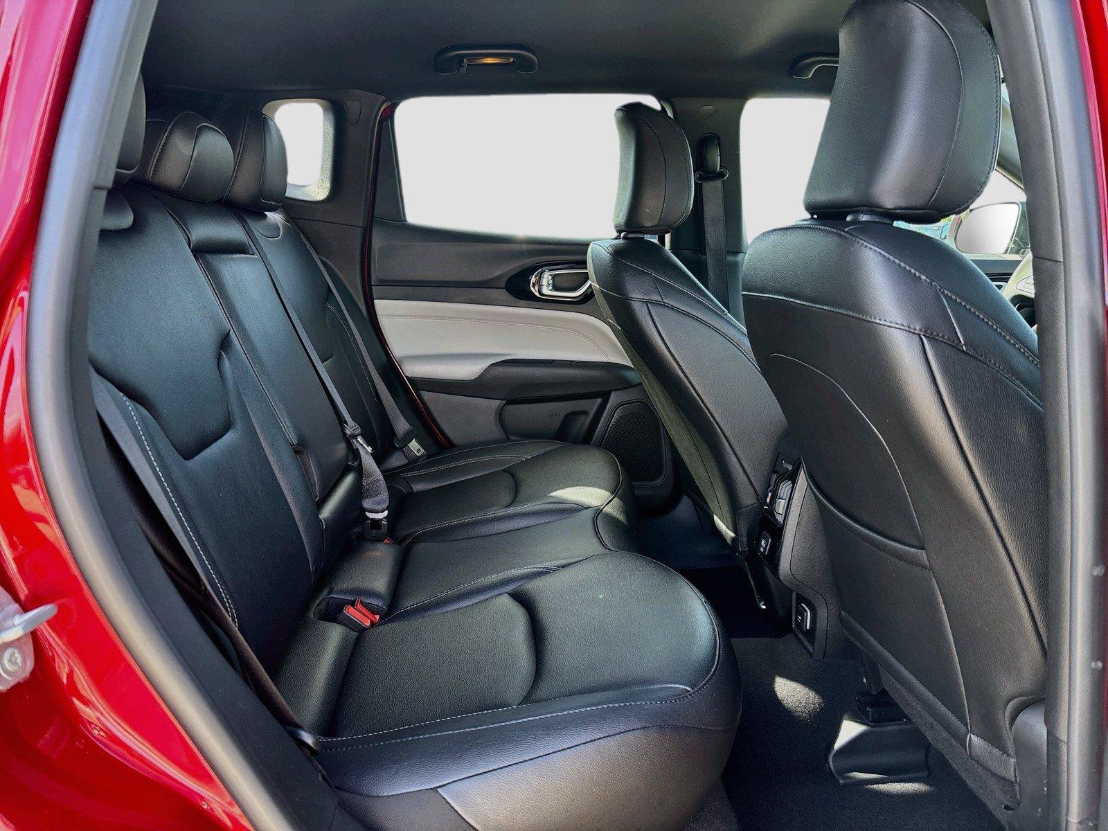 Certified 2025 Jeep Compass Limited AWD/4WD image 26
