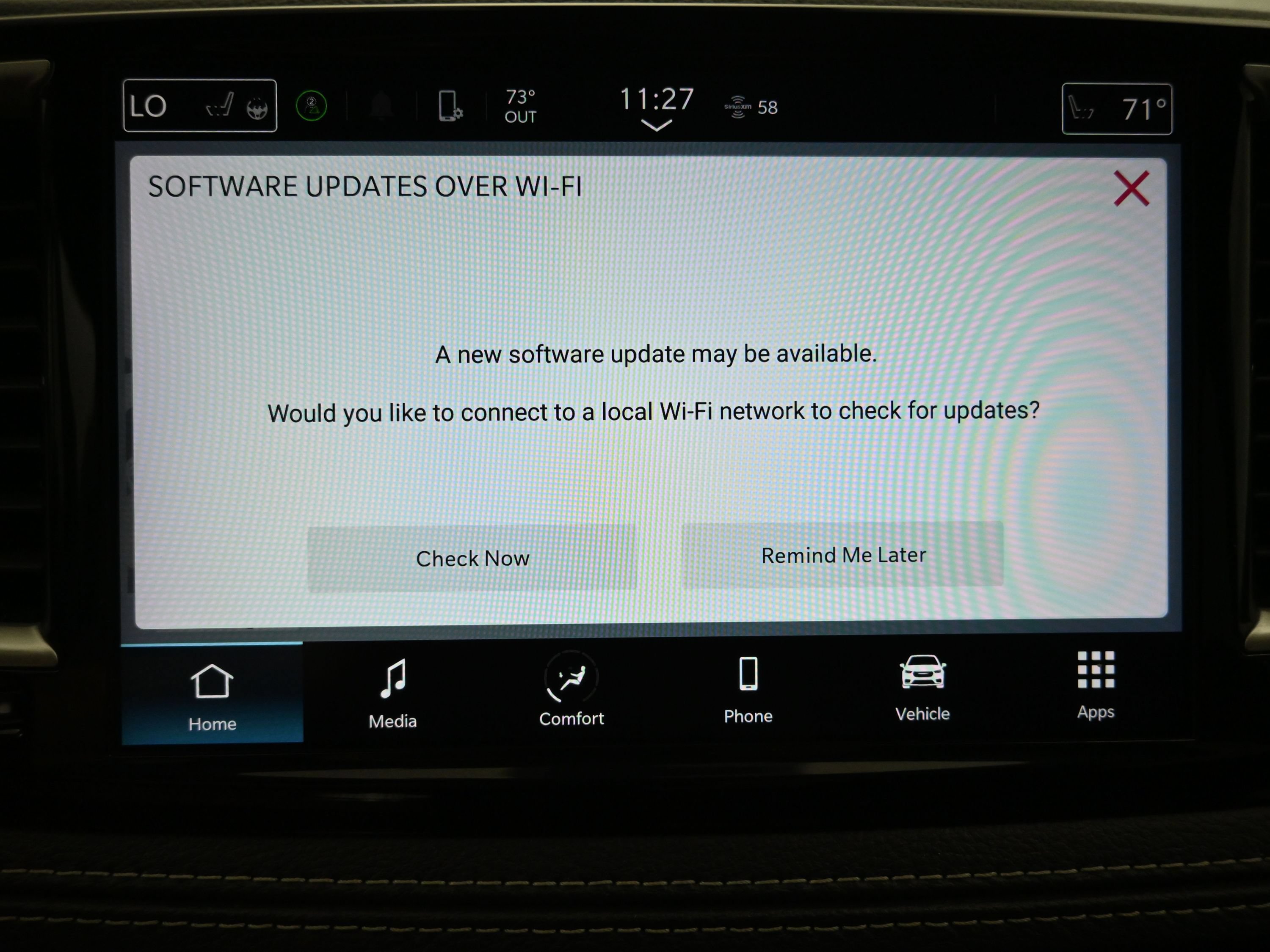 Used 2023 Chrysler Pacifica Touring FWD image 17