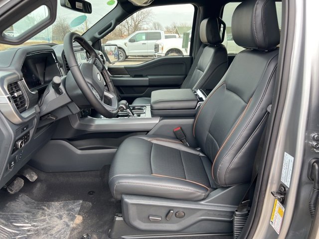 New 2025 Ford F150 Lariat w/ Equipment Group 501A Mid image 13