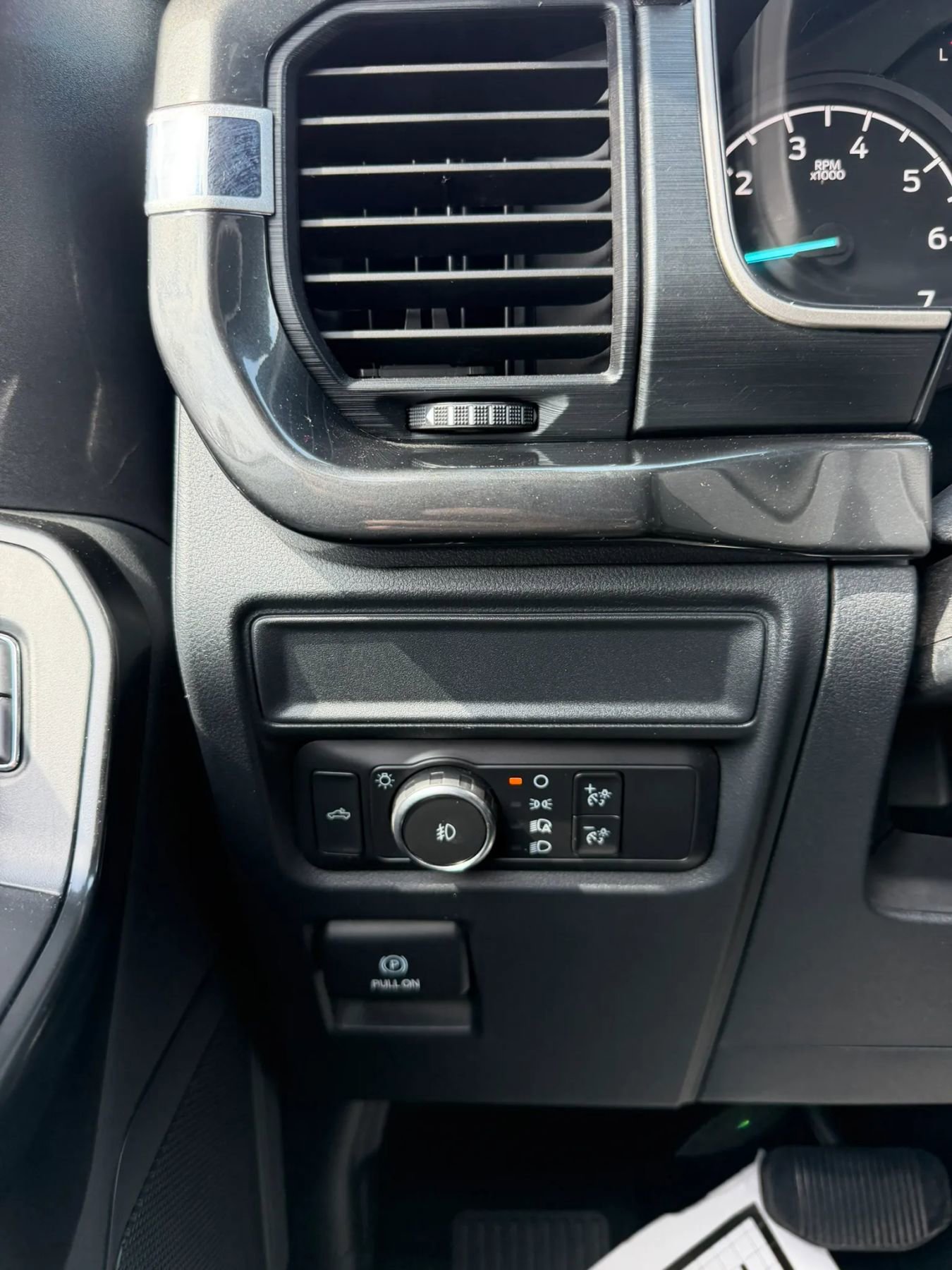 Used 2021 Ford F150 XL w/ STX Appearance Package RWD image 19