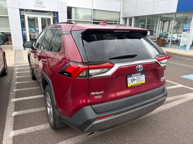 Used 2021 Toyota RAV4 Limited AWD/4WD image 7