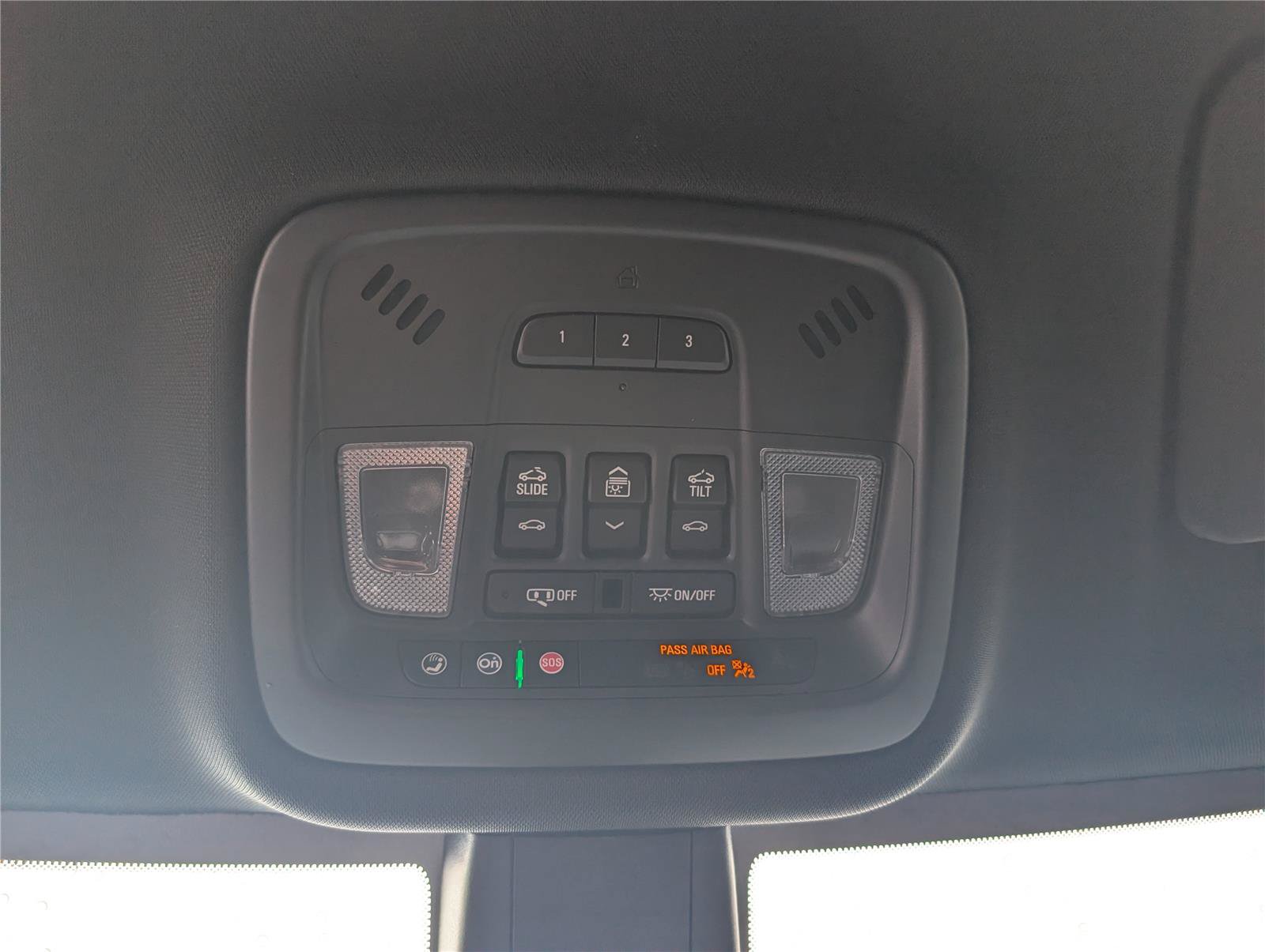 Used 2023 Chevrolet Traverse Premier w/ LPO, Floor Liner Package AWD/4WD image 36
