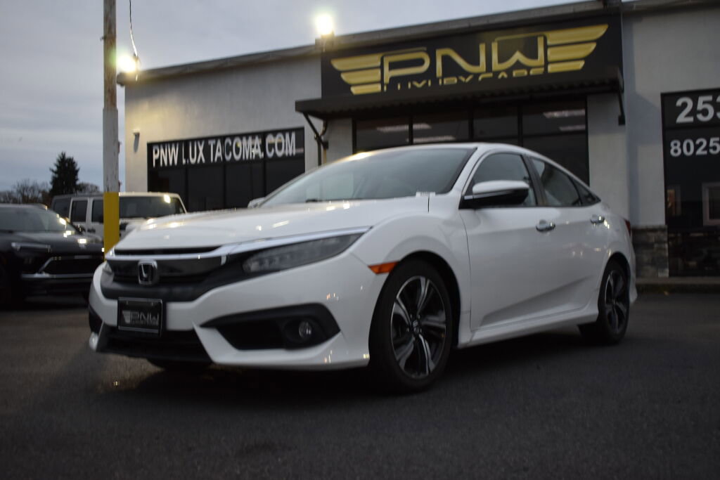 Used 2017 Honda Civic Touring image 5