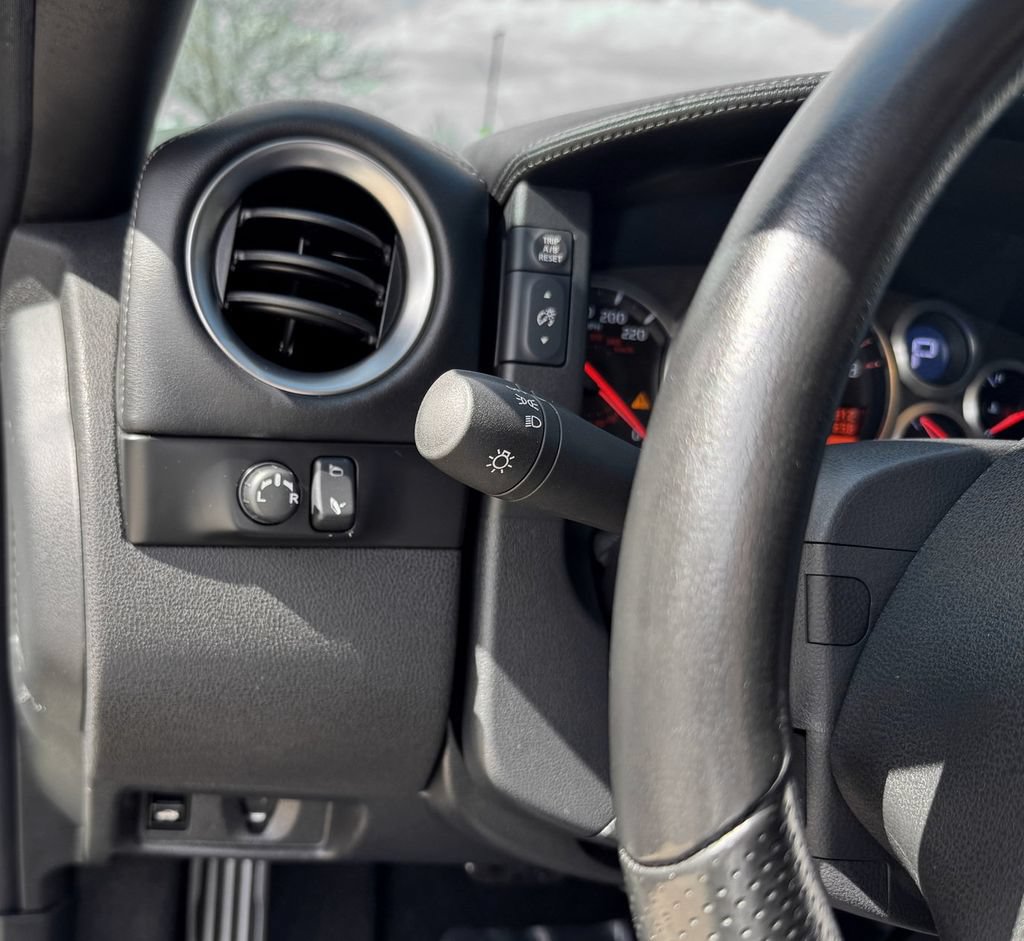 Used 2009 Nissan GT-R Premium AWD/4WD image 12