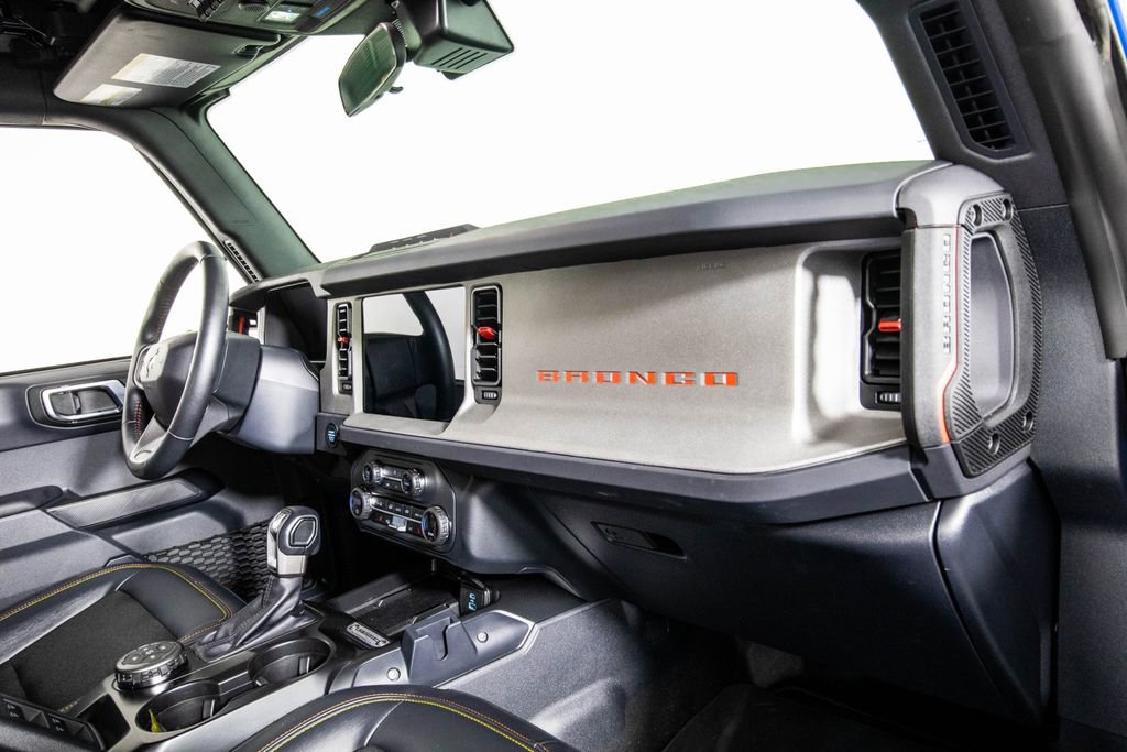 Used 2025 Ford Bronco Big Bend w/ Black Diamond Package image 18