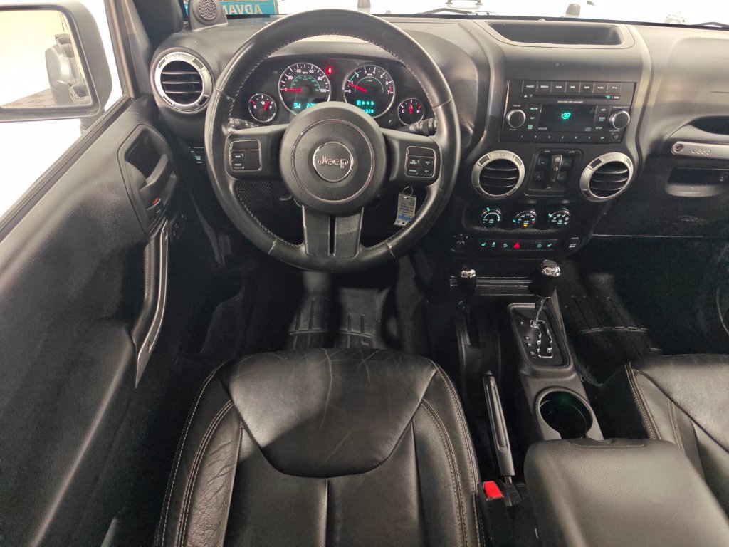 Used 2013 Jeep Wrangler Unlimited Rubicon w/ Dual Top Group AWD/4WD image 4