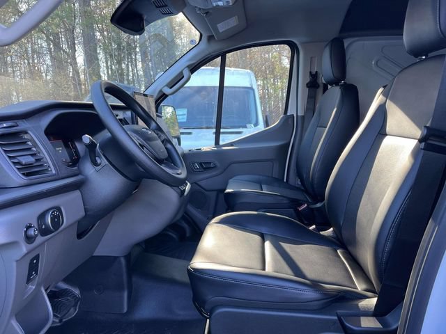 New 2026 Ford Transit 250 Low Roof RWD image 4