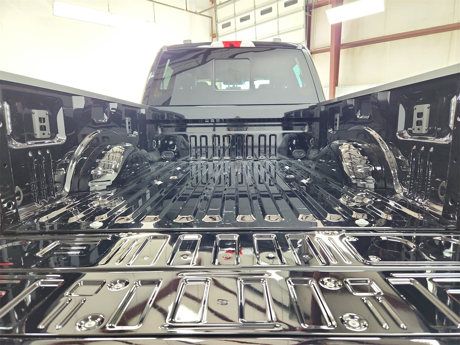 New 2026 Ford F350 Platinum w/ FX4 Off-Road Package image 50