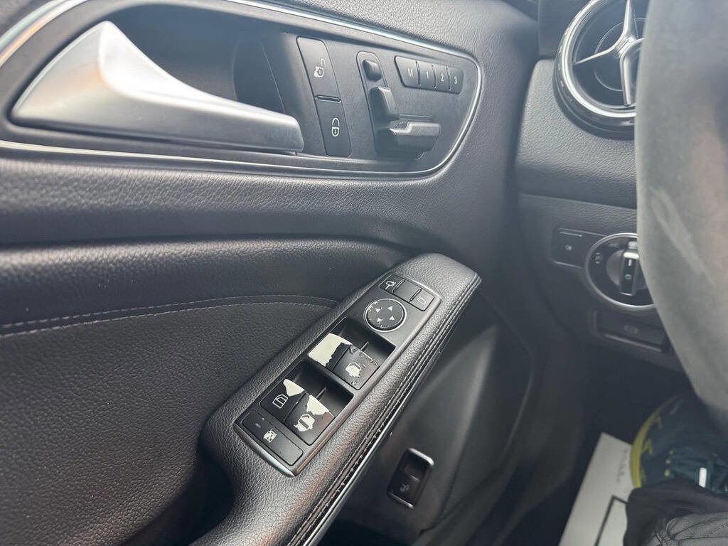 Used 2015 Mercedes-Benz GLA 45 AMG 4MATIC w/ Multimedia Package image 38