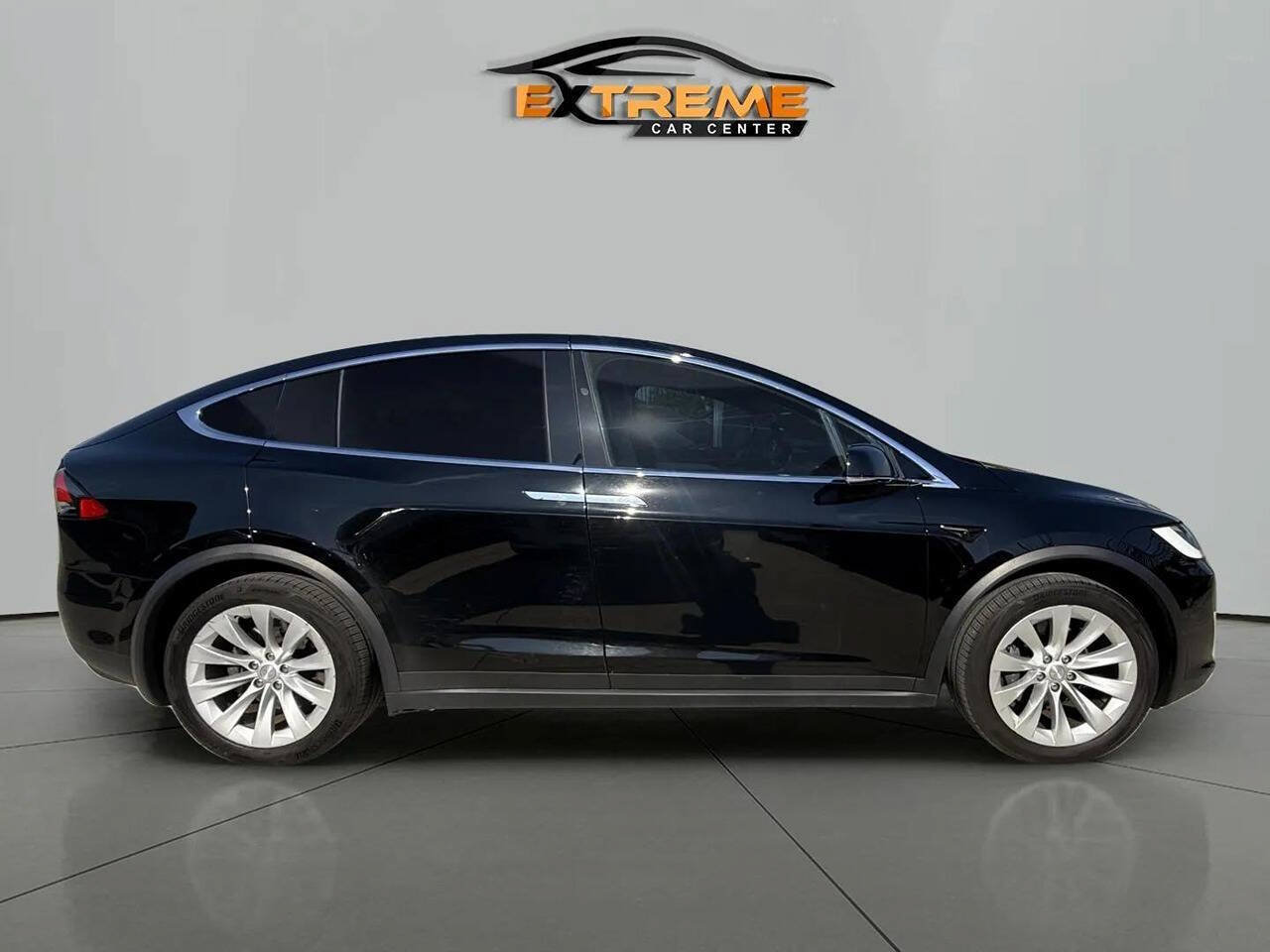Used 2017 Tesla Model X 75D AWD/4WD image 8