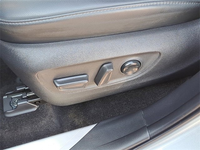 Used 2024 Toyota Highlander Platinum image 25