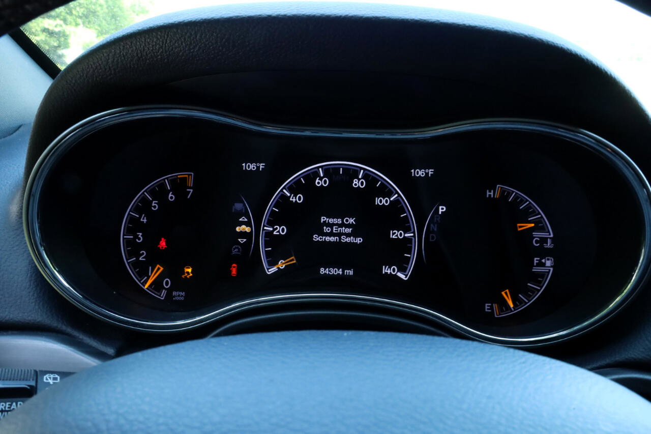 Used 2021 Jeep Grand Cherokee Limited image 31