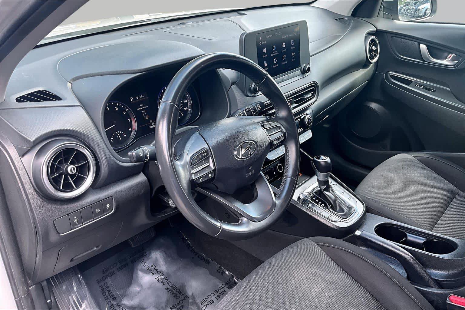 Used 2022 Hyundai Kona SEL w/ Convenience Package FWD image 18