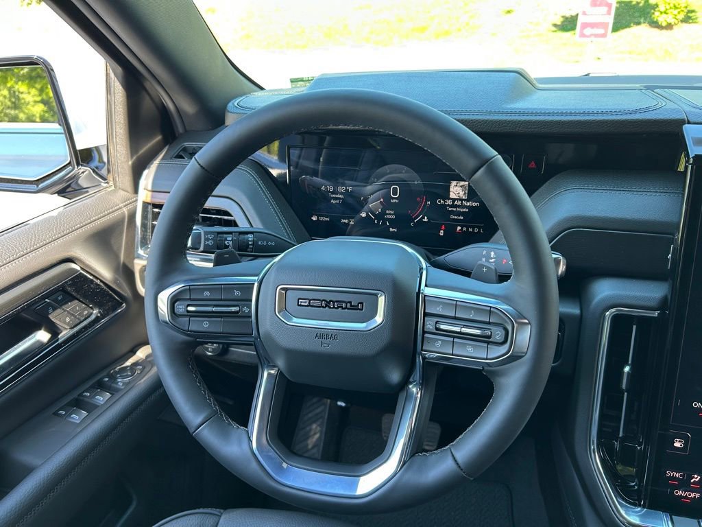 New 2026 GMC Yukon Denali w/ Sun & Power Step Package AWD/4WD image 26