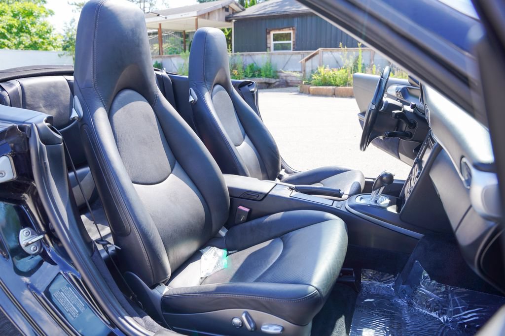 Used 2010 Porsche 911 Carrera 4S AWD/4WD image 32
