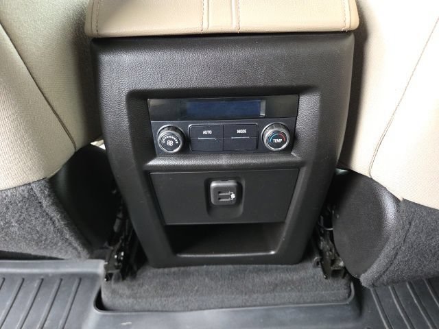 Used 2022 Chevrolet Traverse LT AWD/4WD image 48