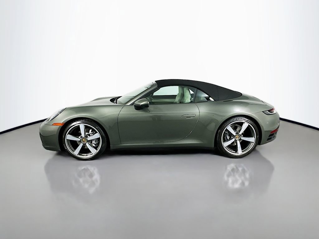 Used 2022 Porsche 911 Carrera image 2