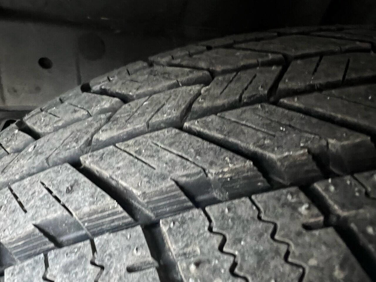 Used 2011 Ford Escape XLT image 12