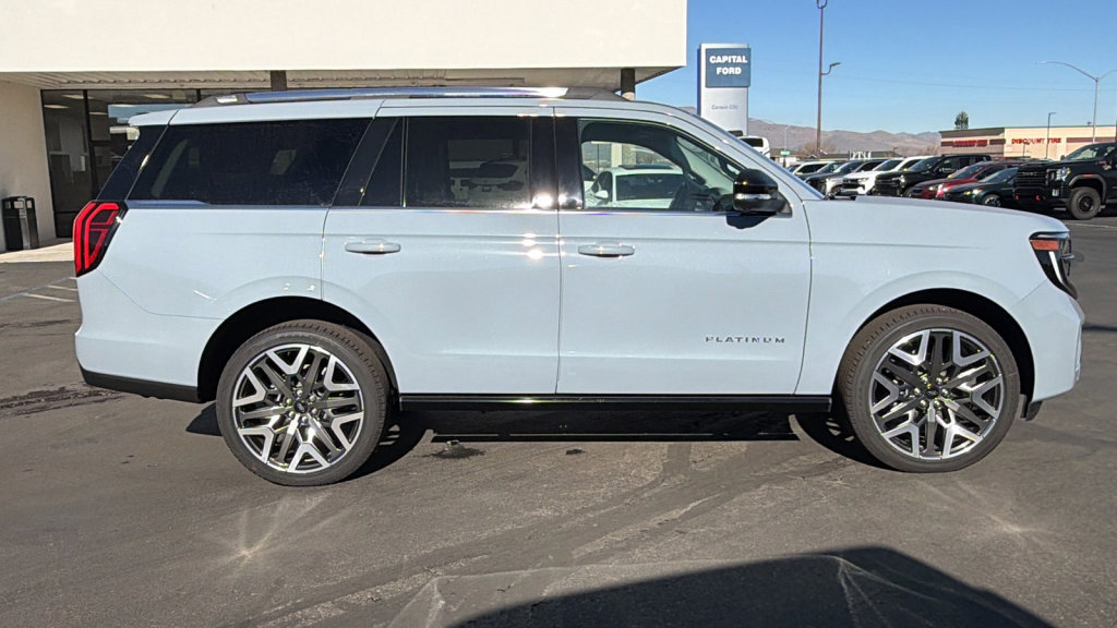 New 2025 Ford Expedition Platinum w/ Platinum Ultimate Package AWD/4WD image 2