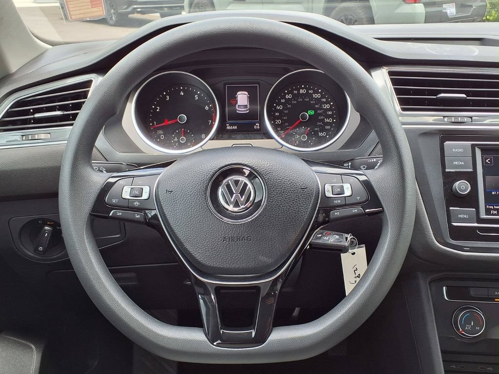 Used 2020 Volkswagen Tiguan S FWD image 30