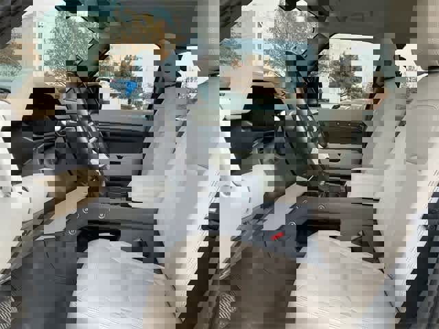 Used 2023 Land Rover Defender 110 S image 12