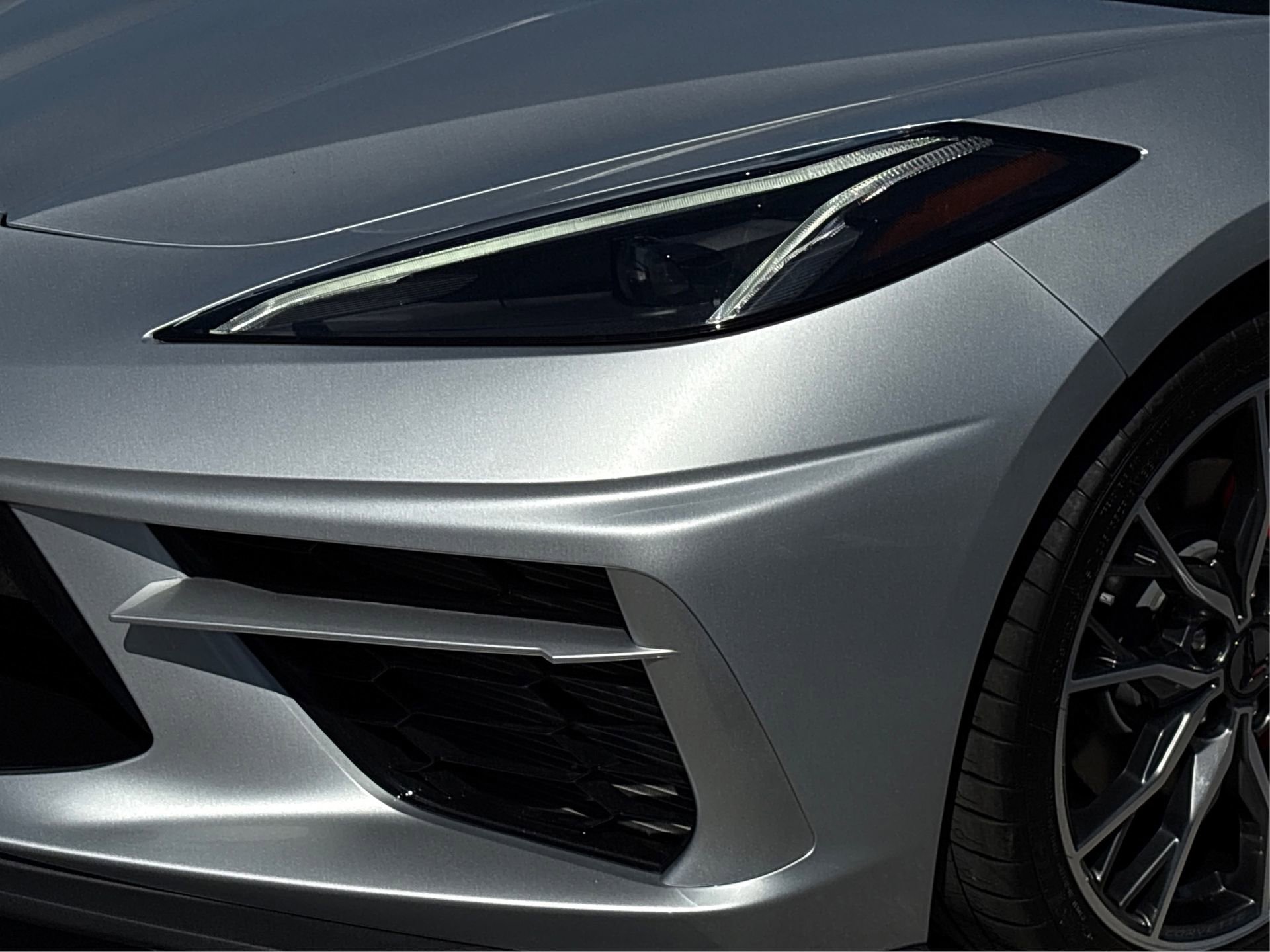 Used 2026 Chevrolet Corvette Stingray Coupe w/ Chrome Exterior Badge Package image 13