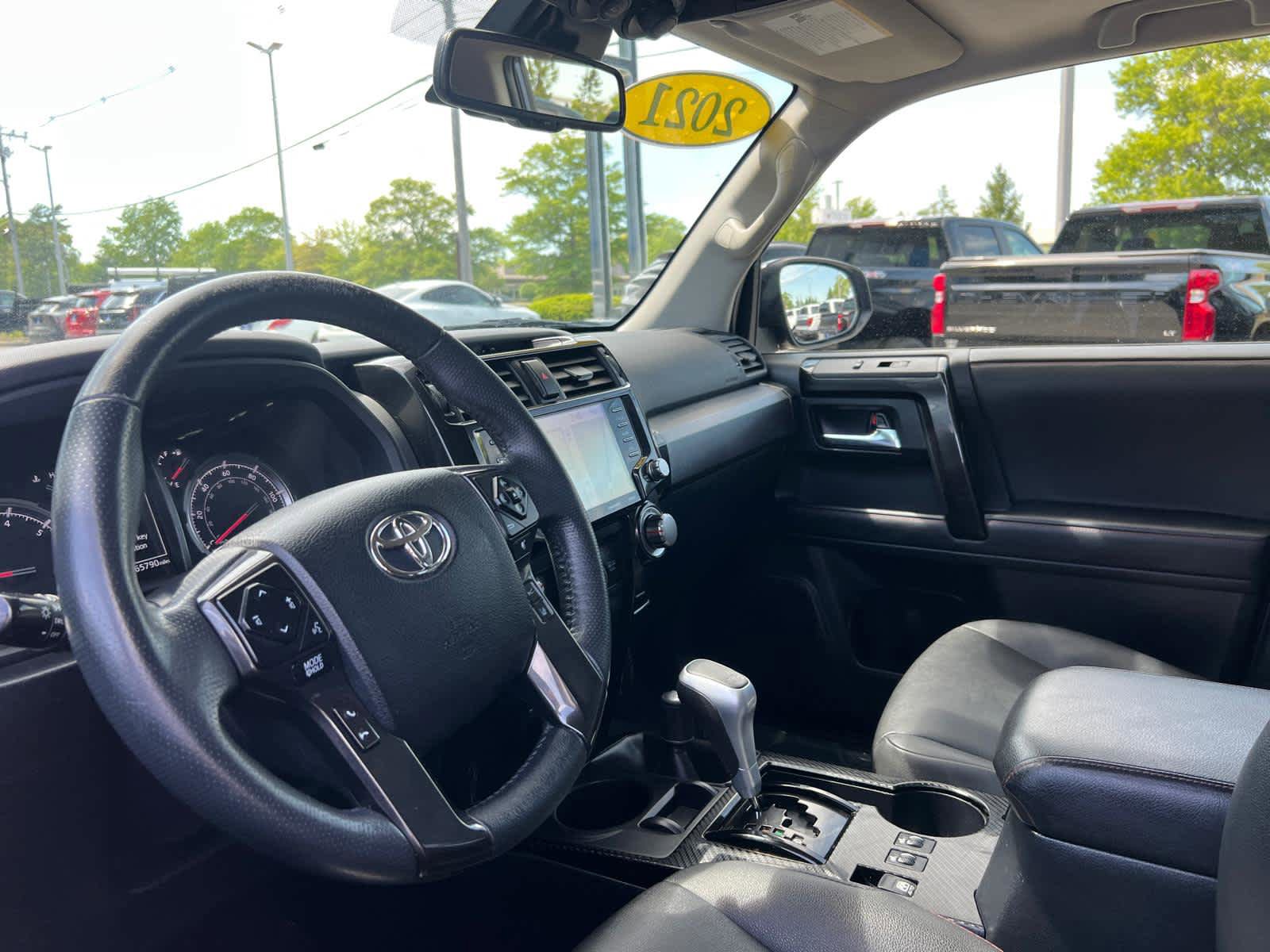Used 2021 Toyota 4Runner TRD Off-Road Premium w/ Moonroof Package AWD/4WD image 14