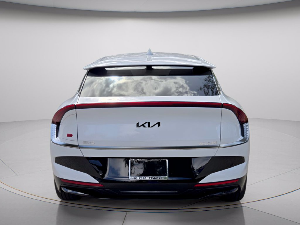 New 2026 Kia EV6 Wind RWD image 4